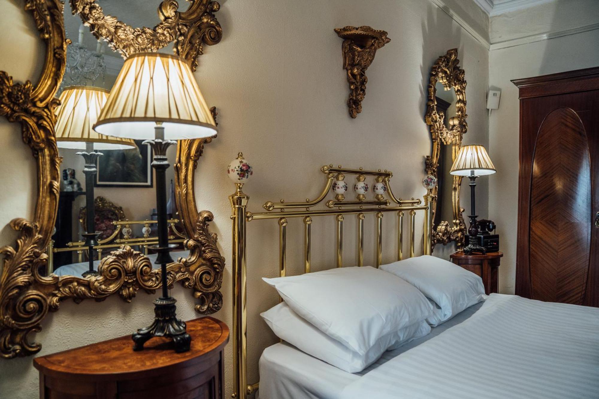 Bed and Breakfast Charlemont House à Moy Extérieur photo